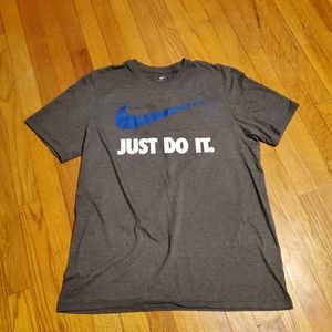 NIKE Just Do It T-shirt size Large